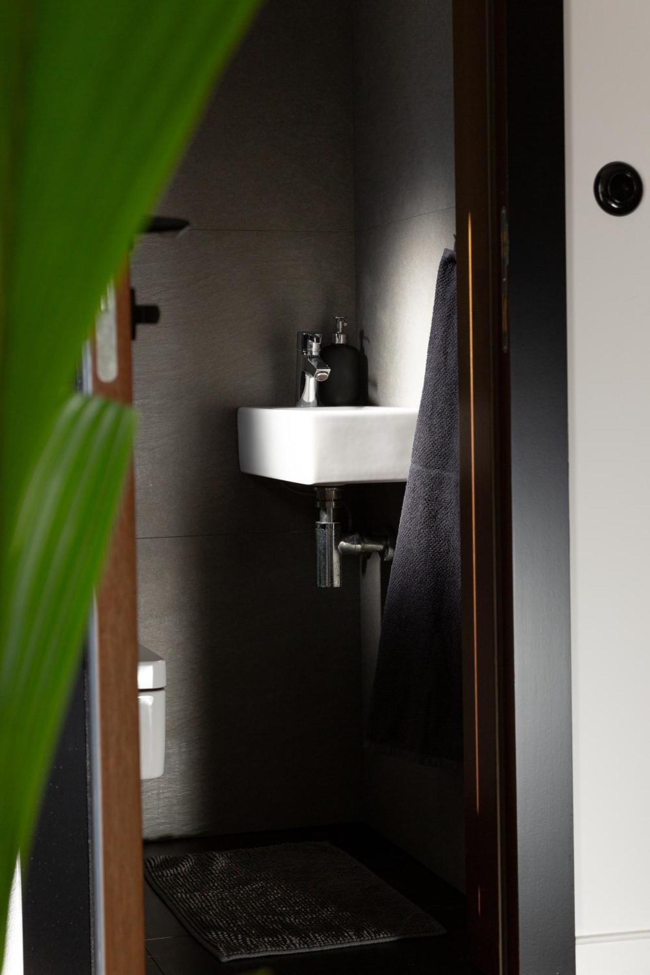 Evergreen - Old Town Spacious Stylish Apartment With Ac And One And A Half Bath, Baby & Kid- Friendly Bratislava Dış mekan fotoğraf