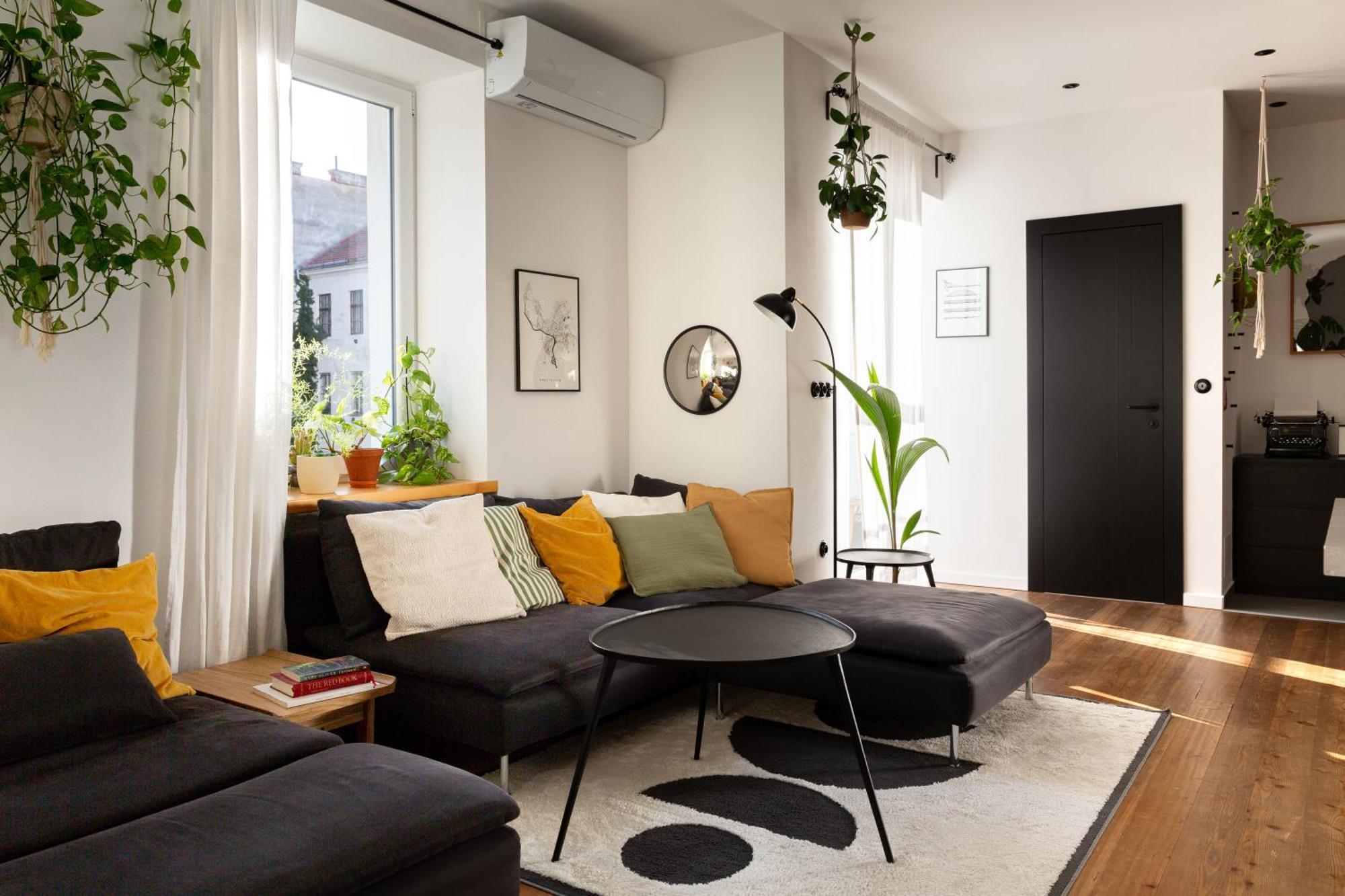 Evergreen - Old Town Spacious Stylish Apartment With Ac And One And A Half Bath, Baby & Kid- Friendly Bratislava Dış mekan fotoğraf
